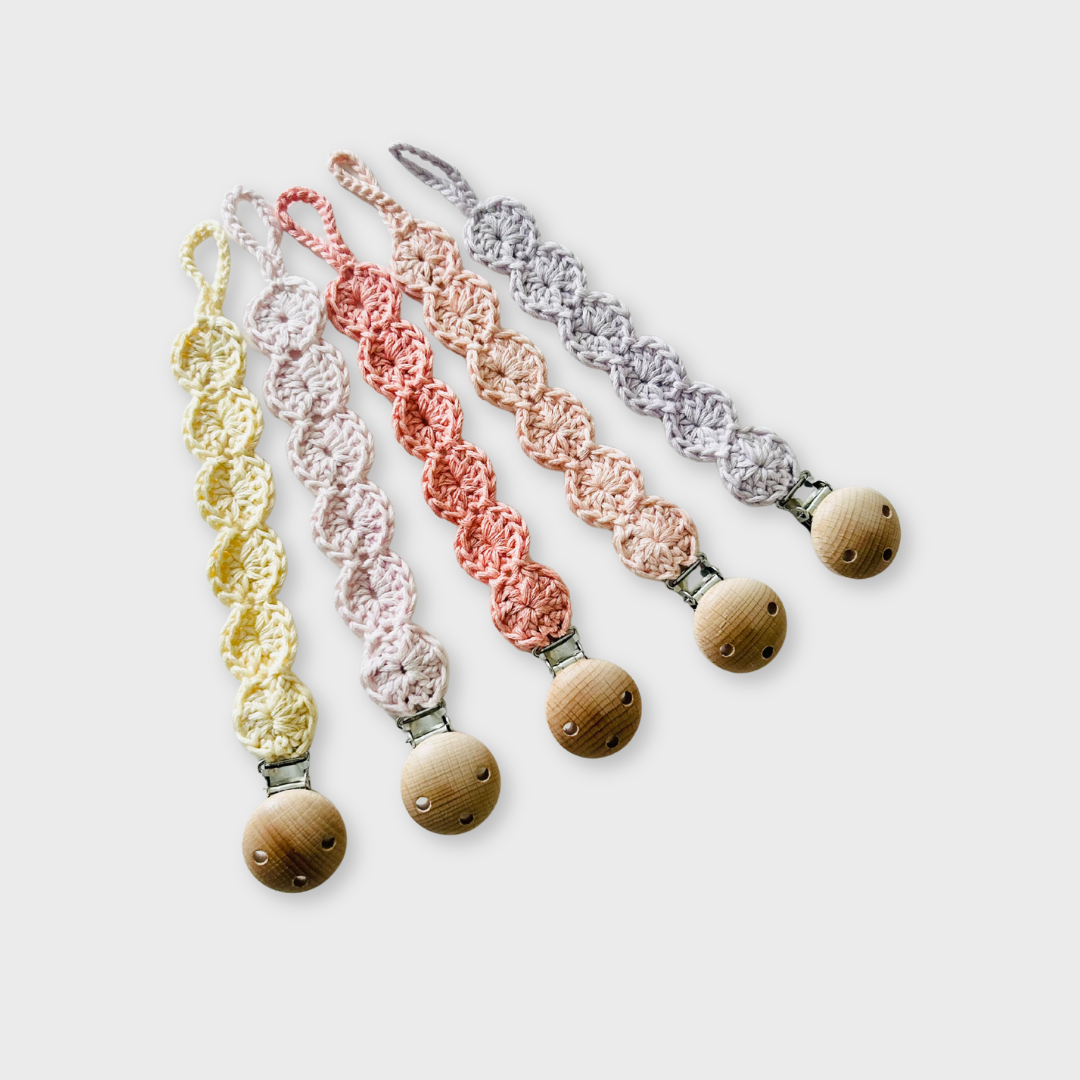 Picot Pacifier Clip