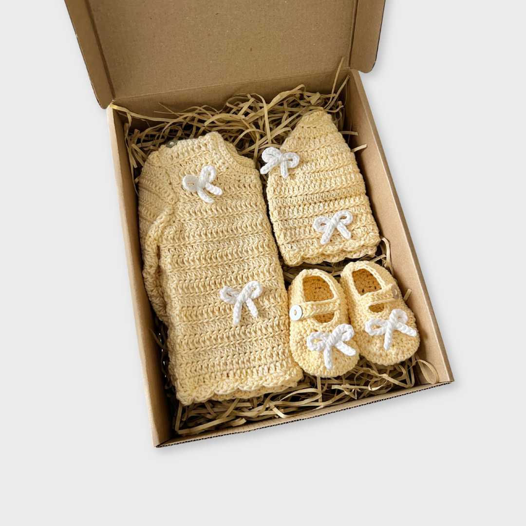 Baby Bow Gift Box - Daffodil