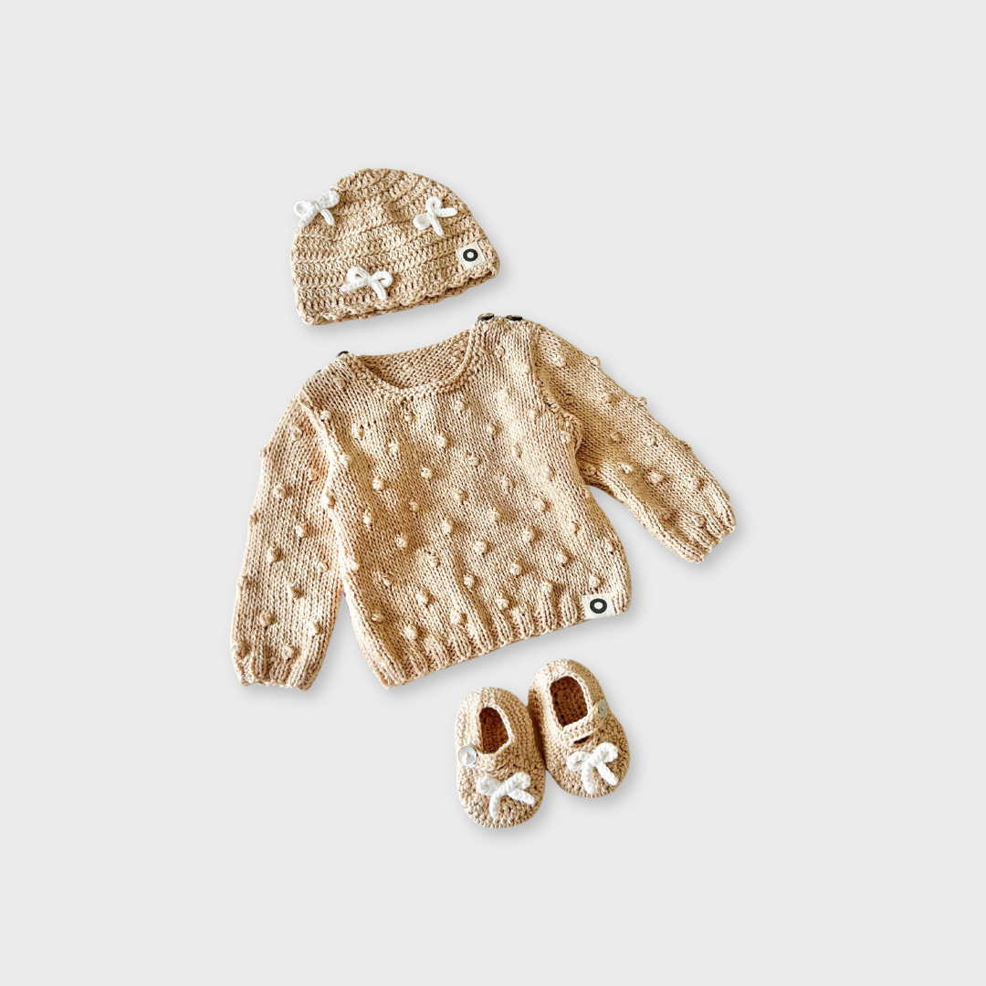 Biscuit Bow Gift Set - 3-6months